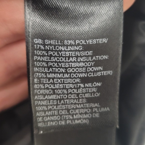 North Face Womens 550 Down Fill Quilted Vest Size M Black Mock Neck Zip Front - Picture 5 of 11